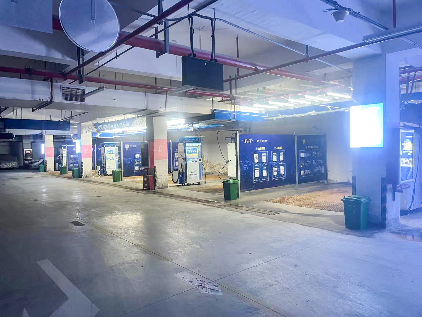 G22恒峰昌南體育中心自助洗車站
